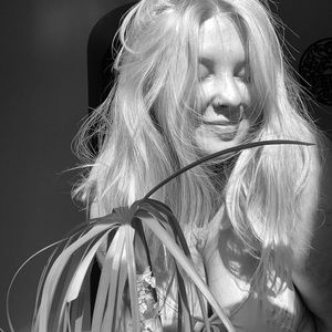 Meet your Posher, Chloe